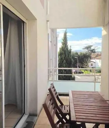 T2 Avec Terrasse Proche Commerces Et Plages Anglet